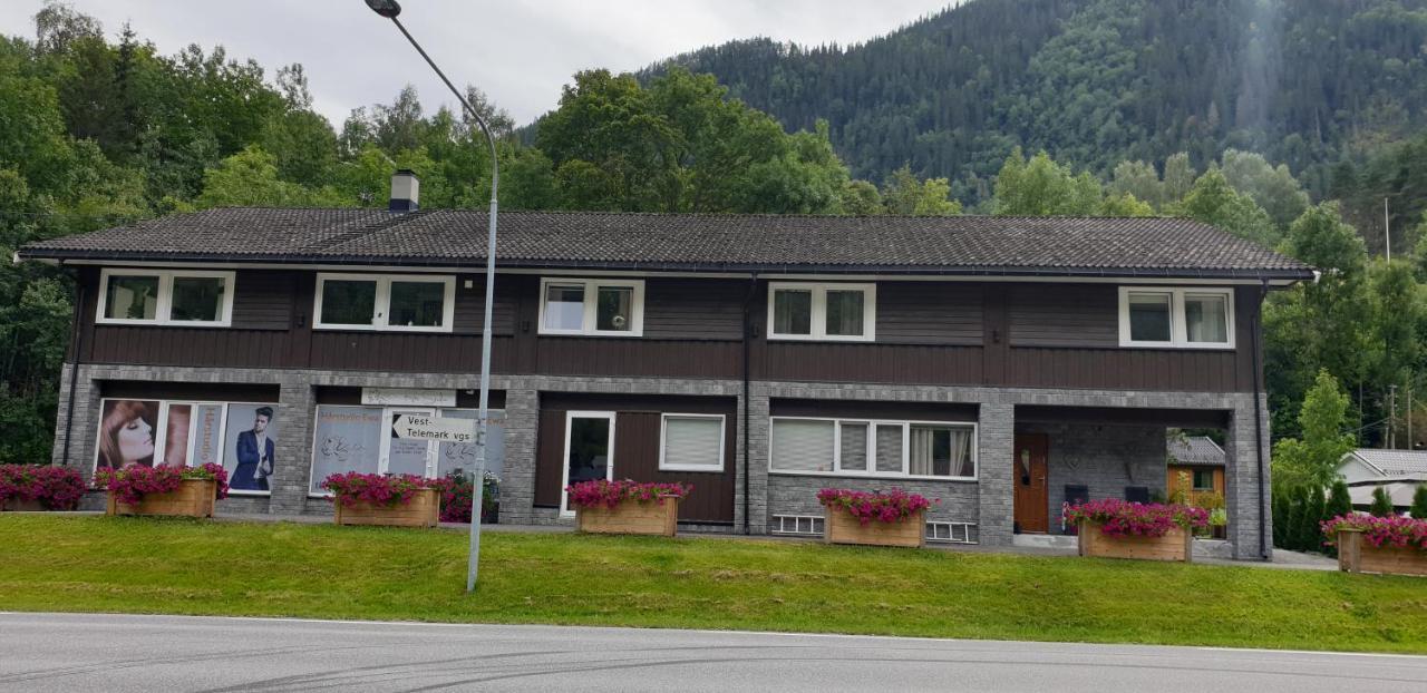 Leilighet 6 Dalen Exterior foto